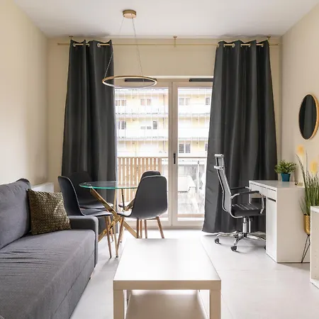 Rentplanet - Czysta Appartamento