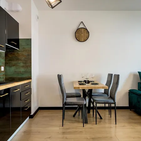 Rentplanet - Czysta Apartamento